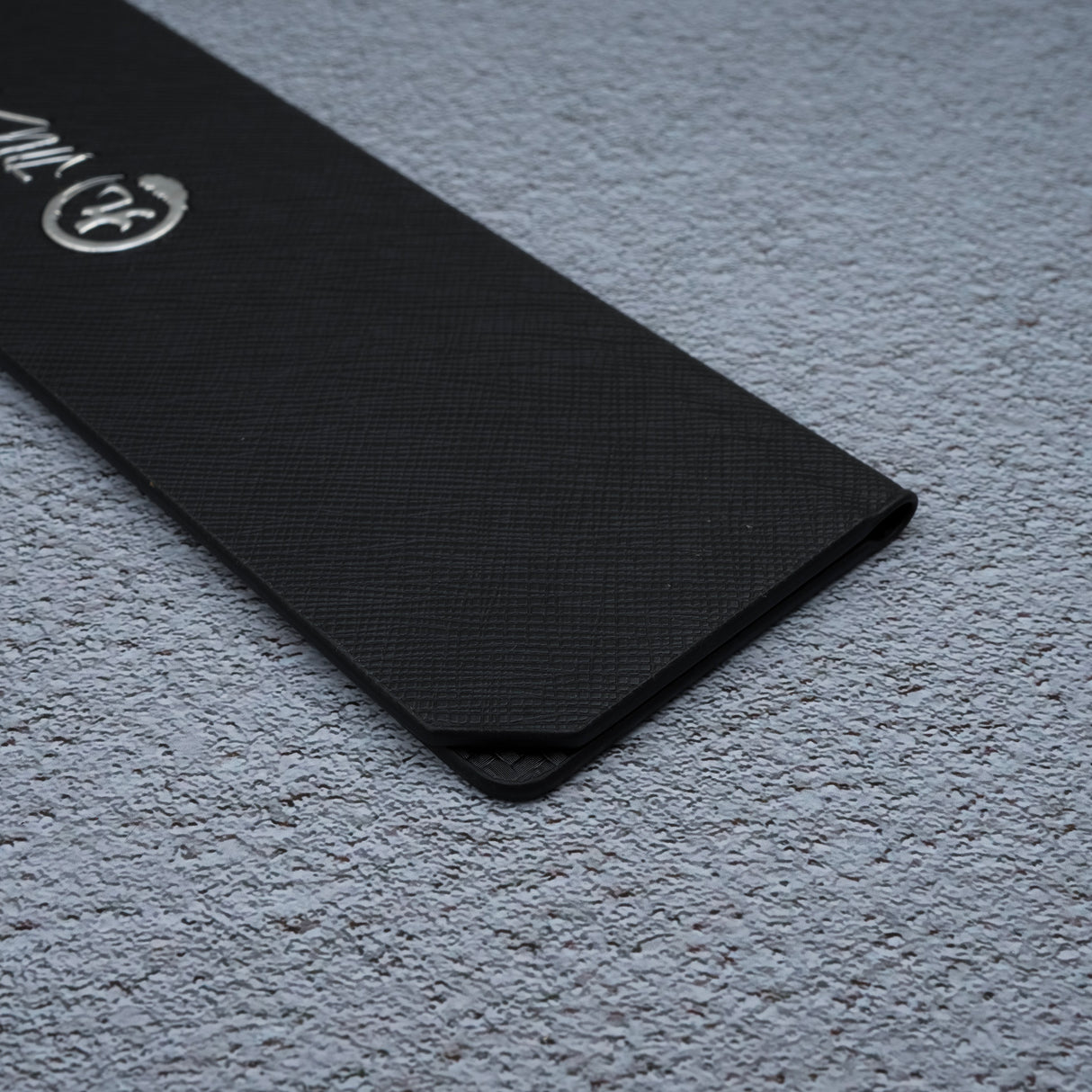 磁性刀護套,刀刃長度可達 10 厘米