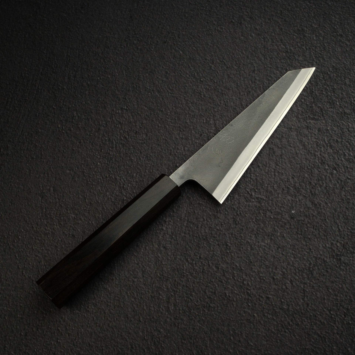 吉兼 白鋼二號 黑打 梨地 去骨刀 150mm 不鏽鋼夾層 黑檀木 作 初心
