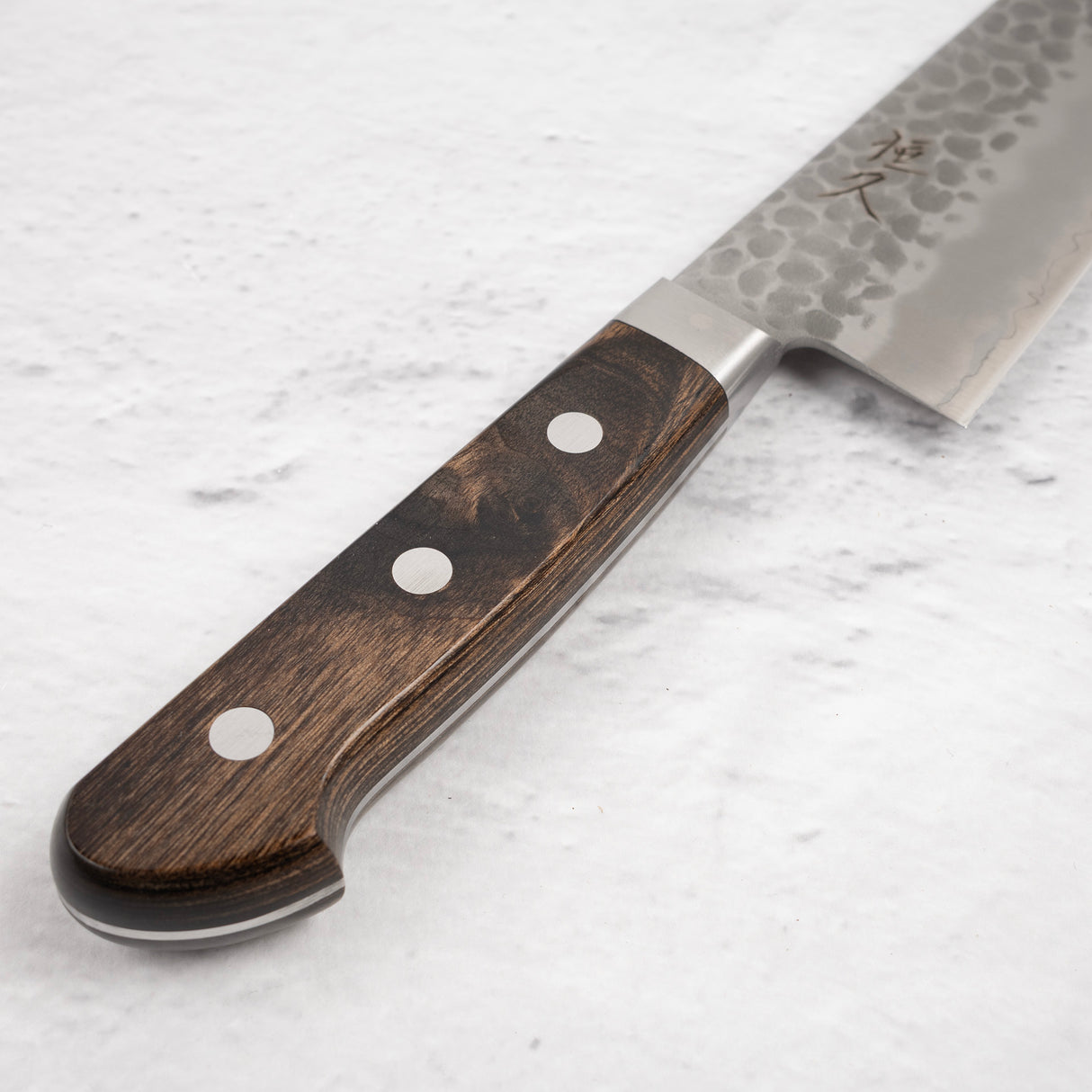 Tsunehisa AUS8 Tsuchime Santoku 180毫米棕色西方手柄