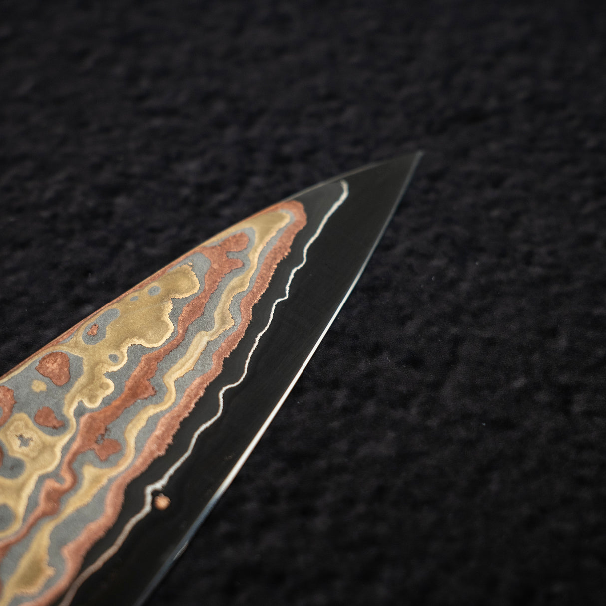 Hatsukokoro Hinotori V-Toku 2 Sujihiki 270mm Rainbow Damascus Finish