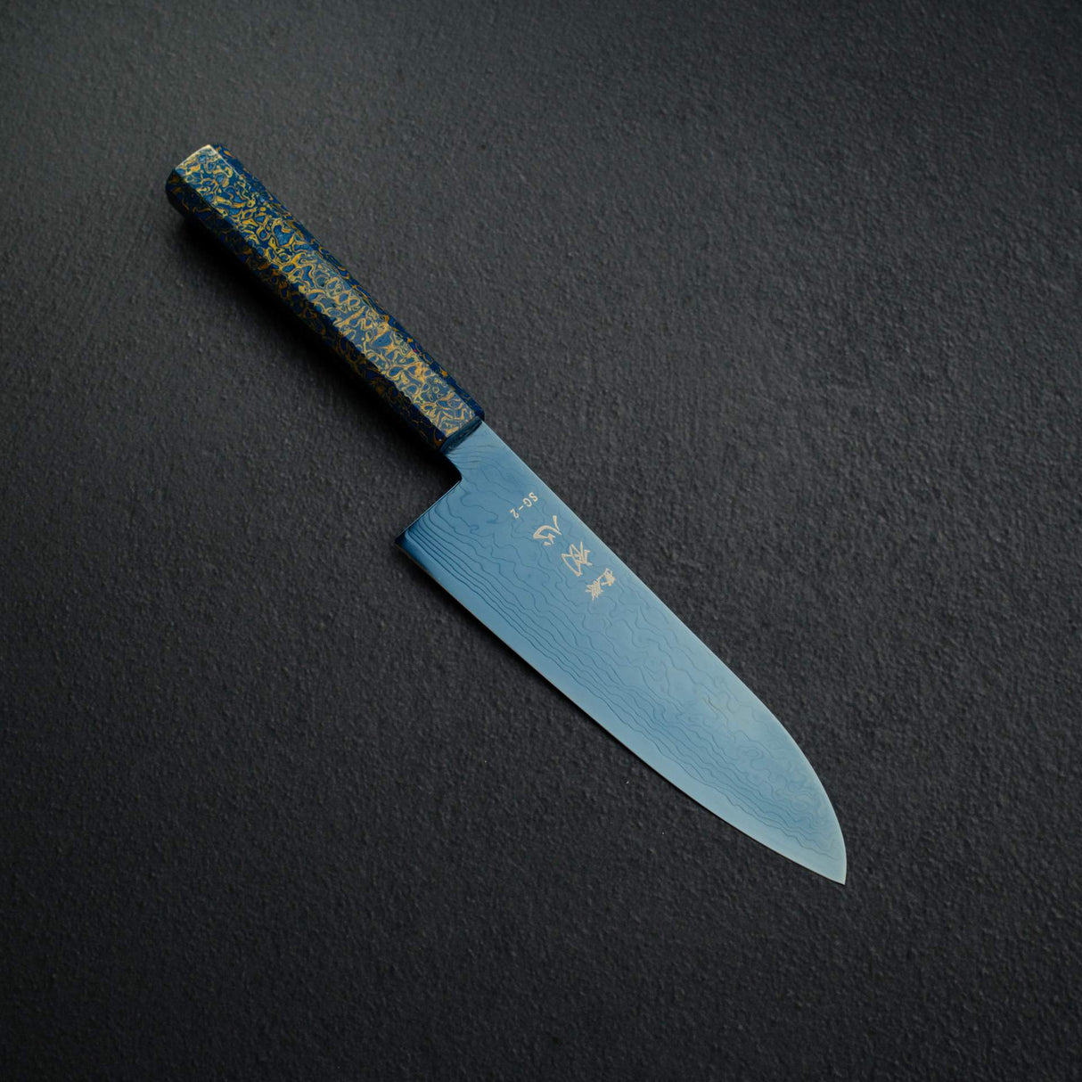 Hatsukokoro Ryuhyo SG2 Damascus Blue Santoku 180mm with Urushi handle