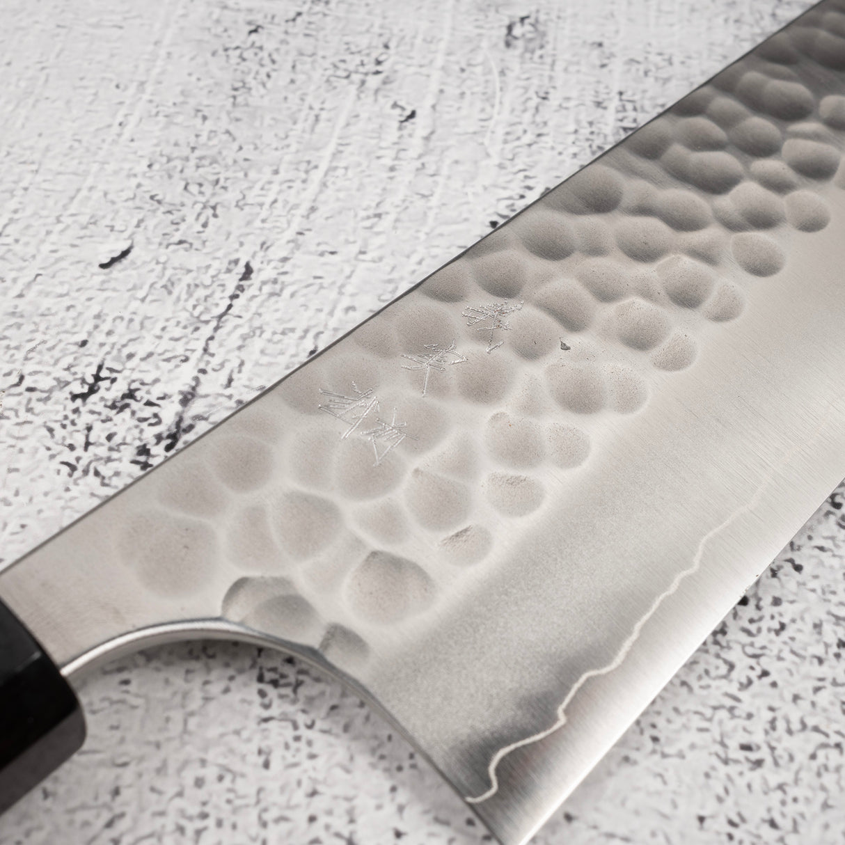 加藤義實鍛造銀三槌目牛刀 240mm