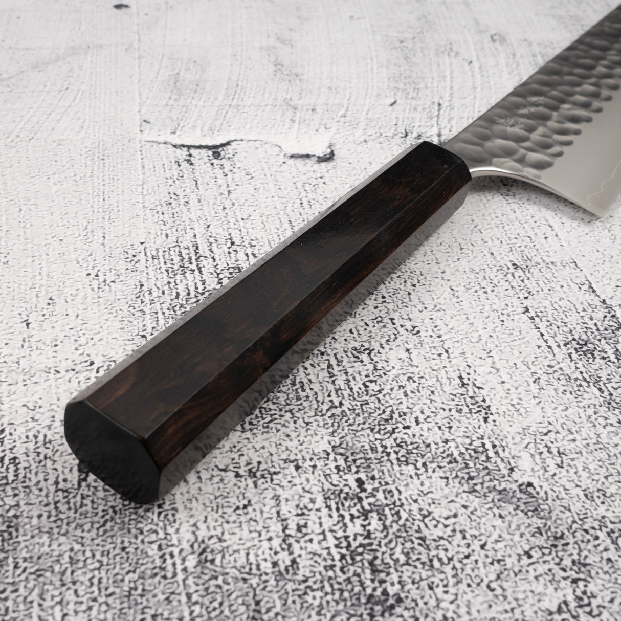 加藤義實鍛造銀三槌目牛刀 240mm