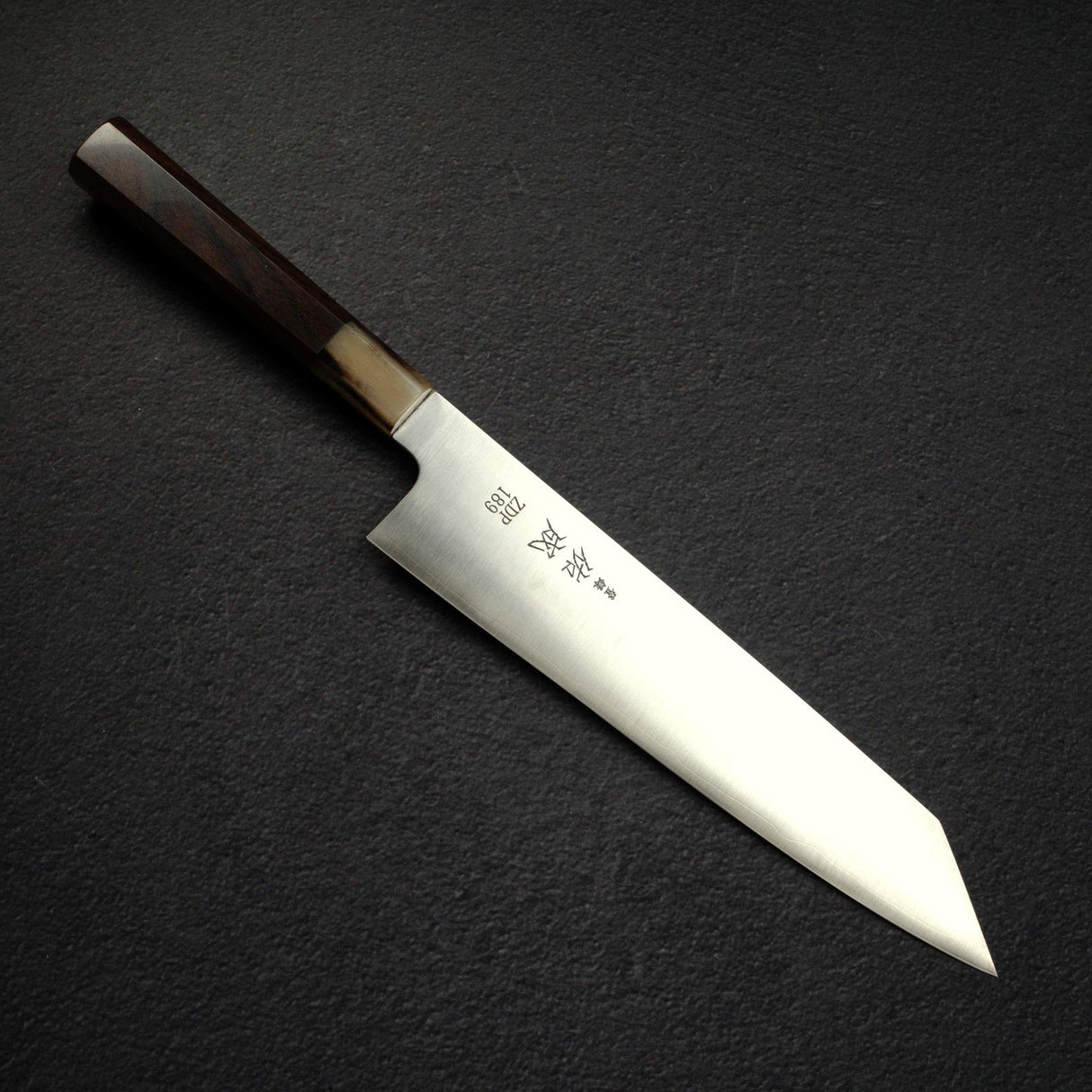 佑成 ZDP-189 髮絲紋 切付牛刀 240mm,黑檀木柄搭配淺色/大理石紋口金