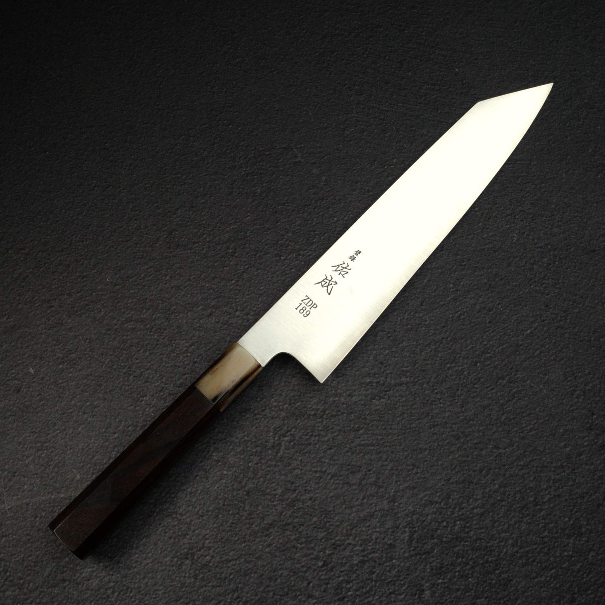 佑成 ZDP-189 髮絲紋 切付牛刀 240mm,黑檀木柄搭配淺色/大理石紋口金
