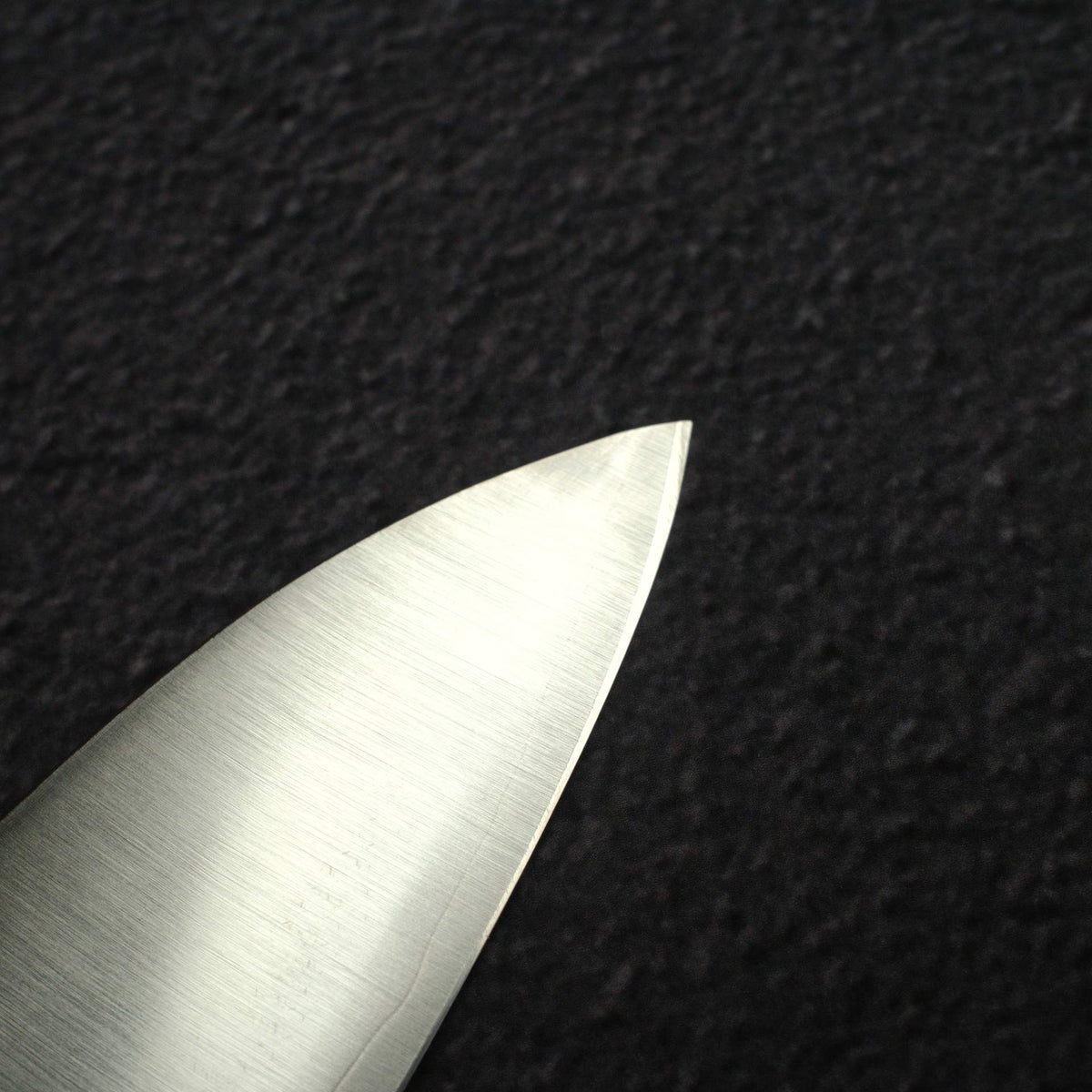 Sukenari ZDP-247 Hairline Santoku 180mm, Ebony Handle