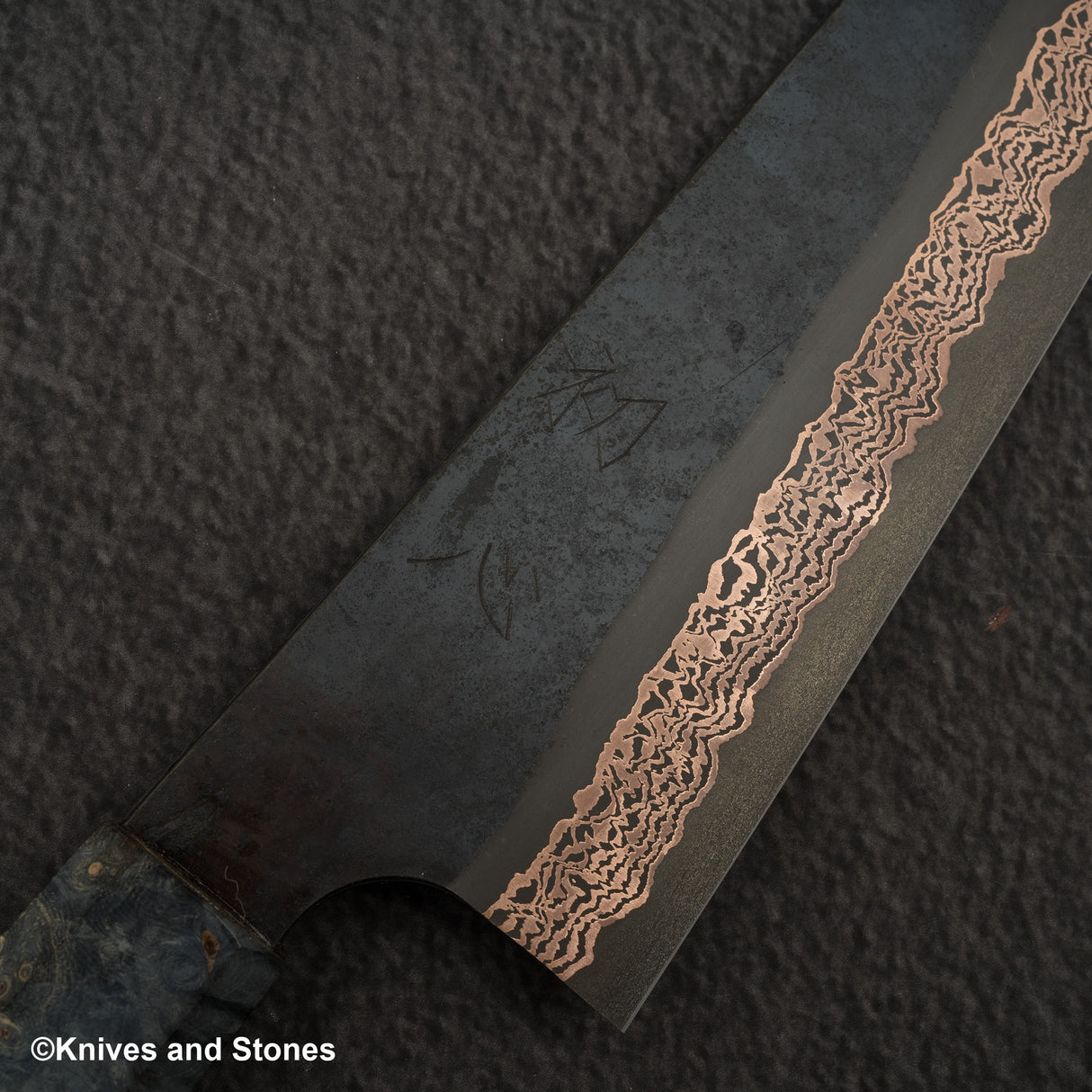 Hatsukokoro x Nigara Yorokobi SLD 銅大馬士革牛刀 210 毫米樺木手柄