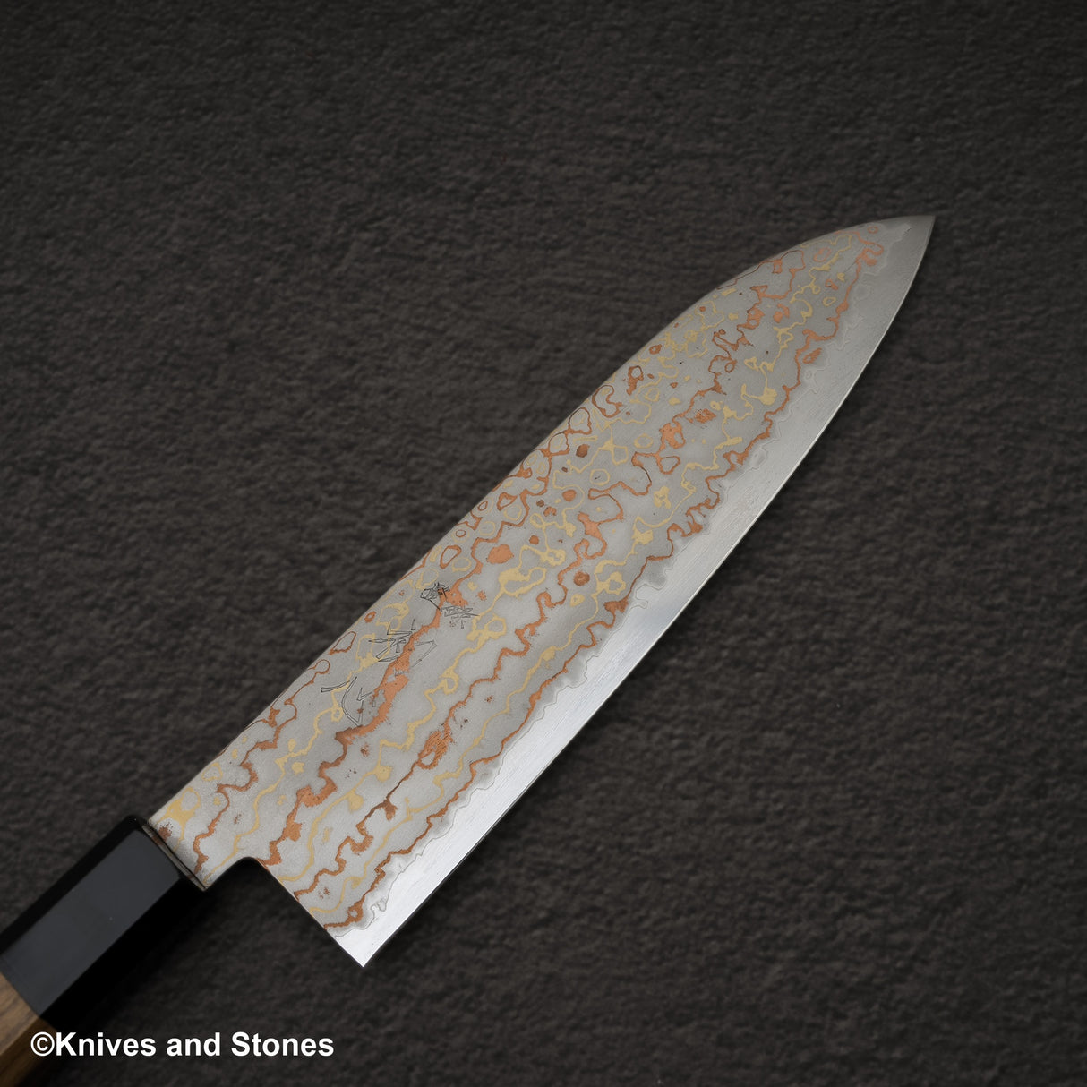 Hatsukokoro Hayabusa Blue 2 Rainbow Rainbow Damascus Santoku 180mm