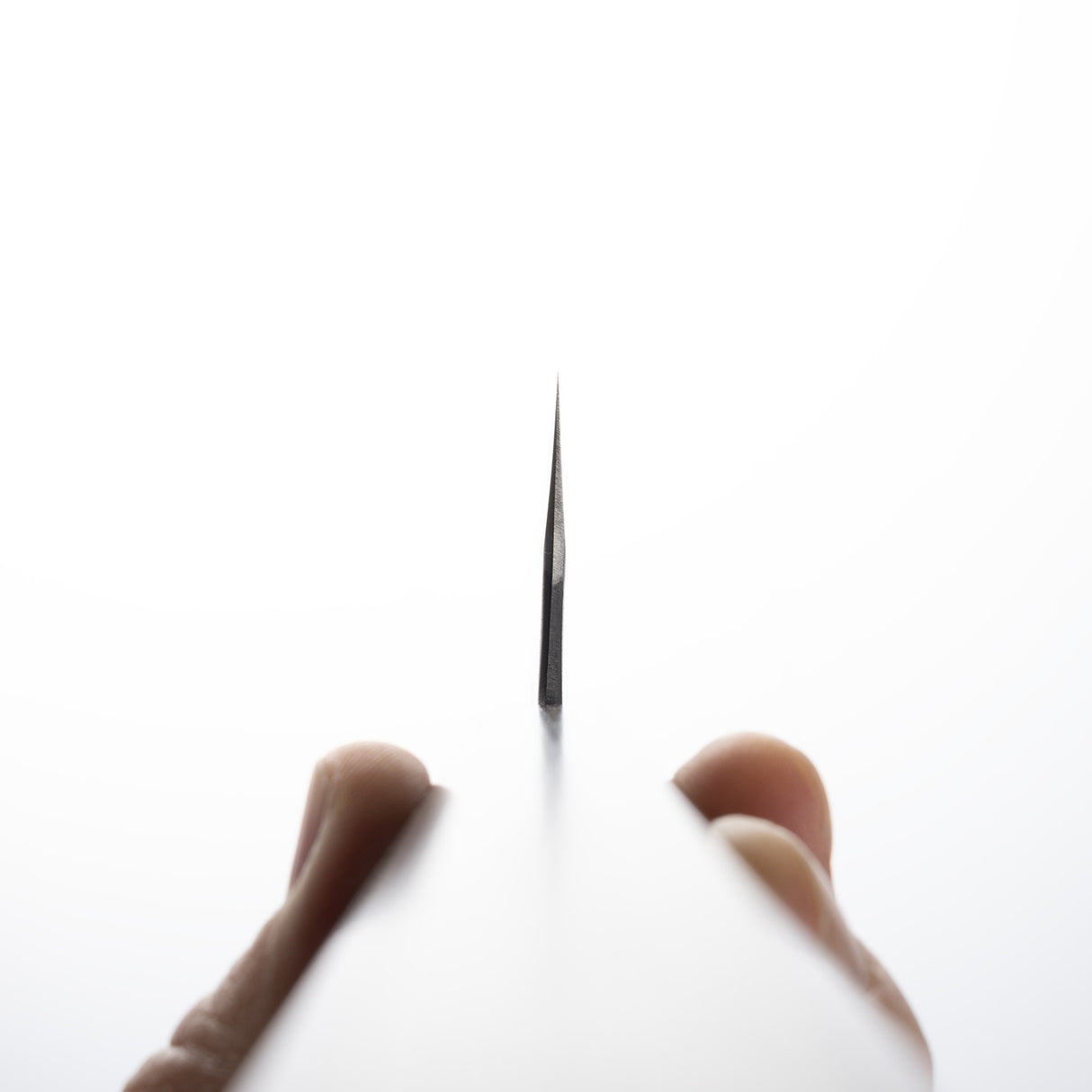 黑崎本急 AS KU Gyuto 210mm Kurouchi by Hatsukokoro Black Chacate