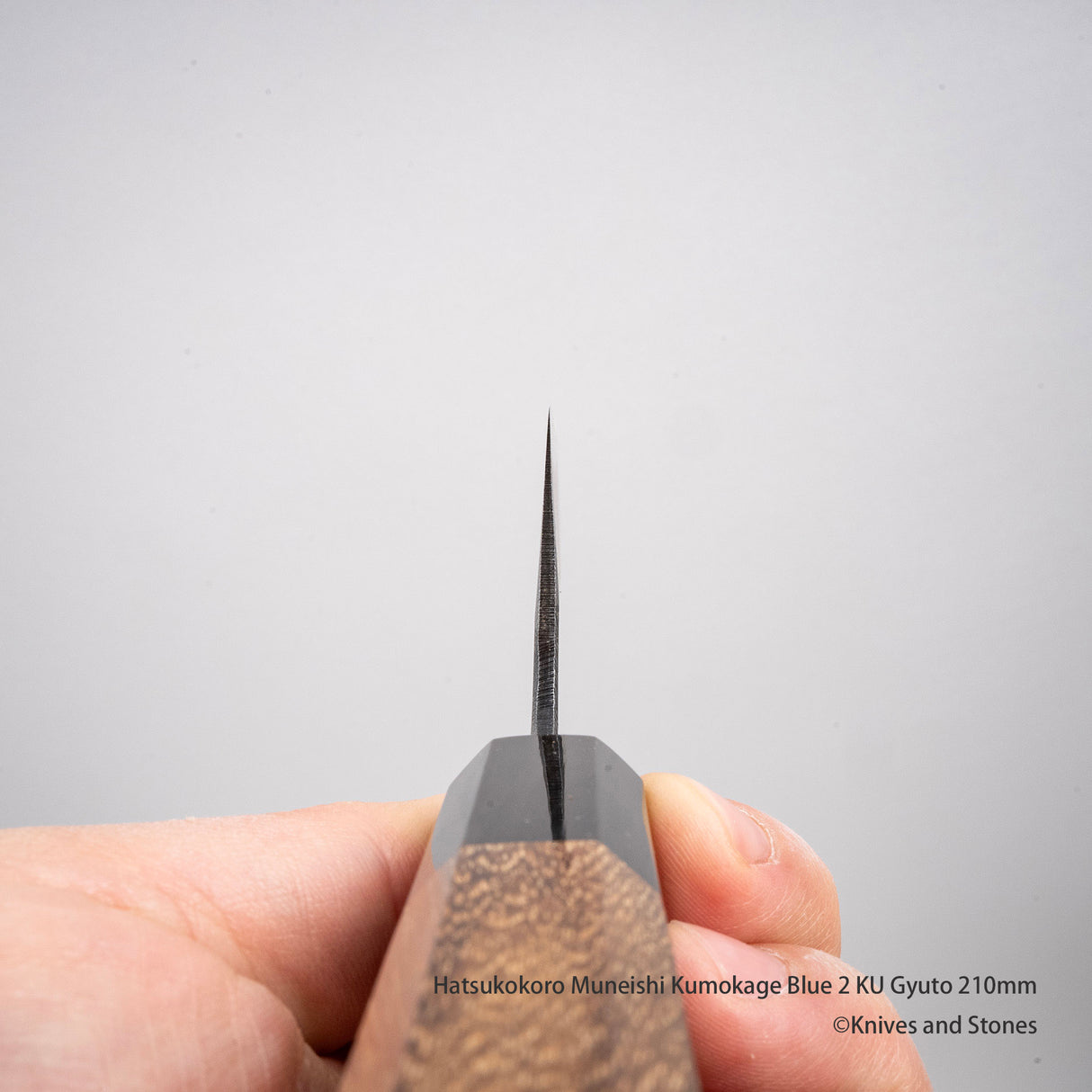 Hatsukokoro Muneishi Kumokage Blue 2 KU Gyuto