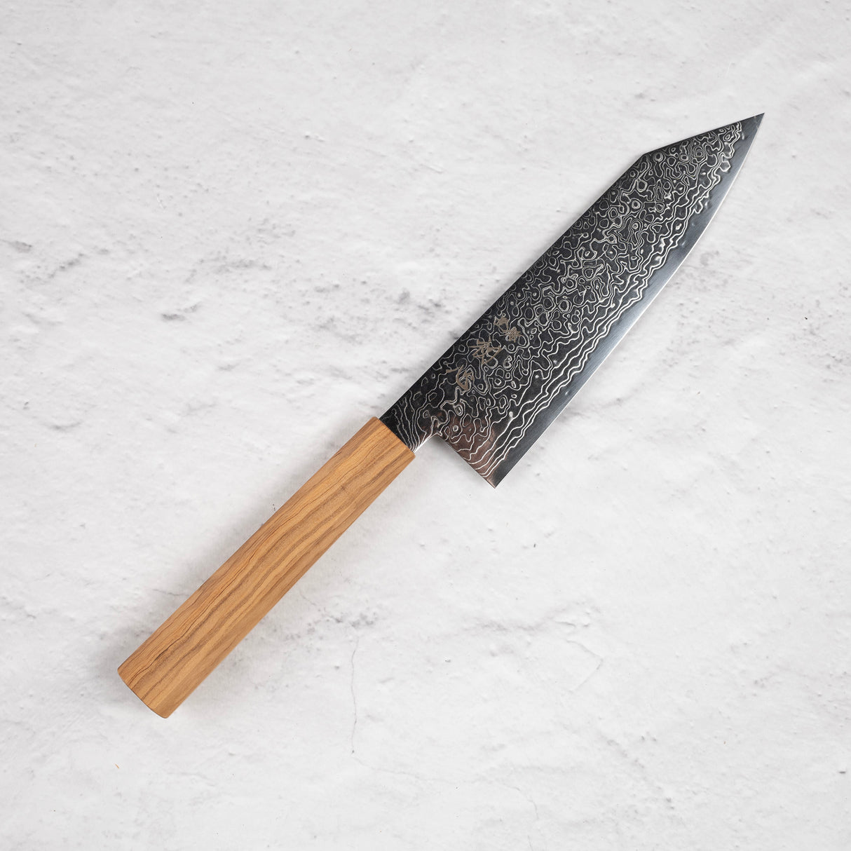 Hatsukokoro Ryuhyo SG2 大馬士革文化 180mm 包括 Saya,橄欖木手柄