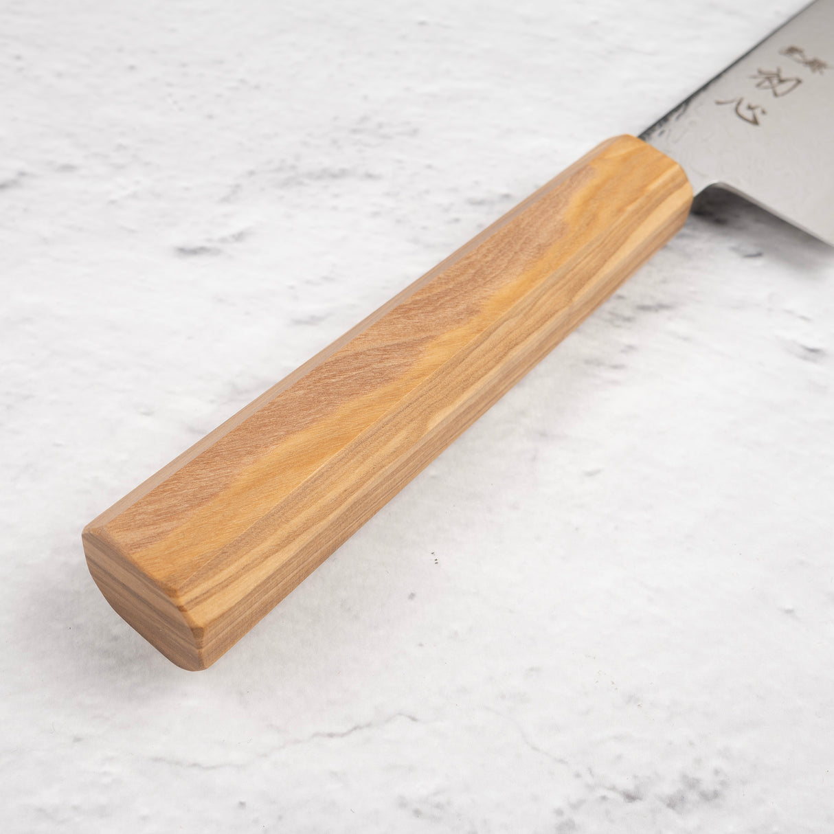 Hatsukokoro Ryuhyo SG2 Damascus Santoku 180mm Saya Included, Olivewood Handle