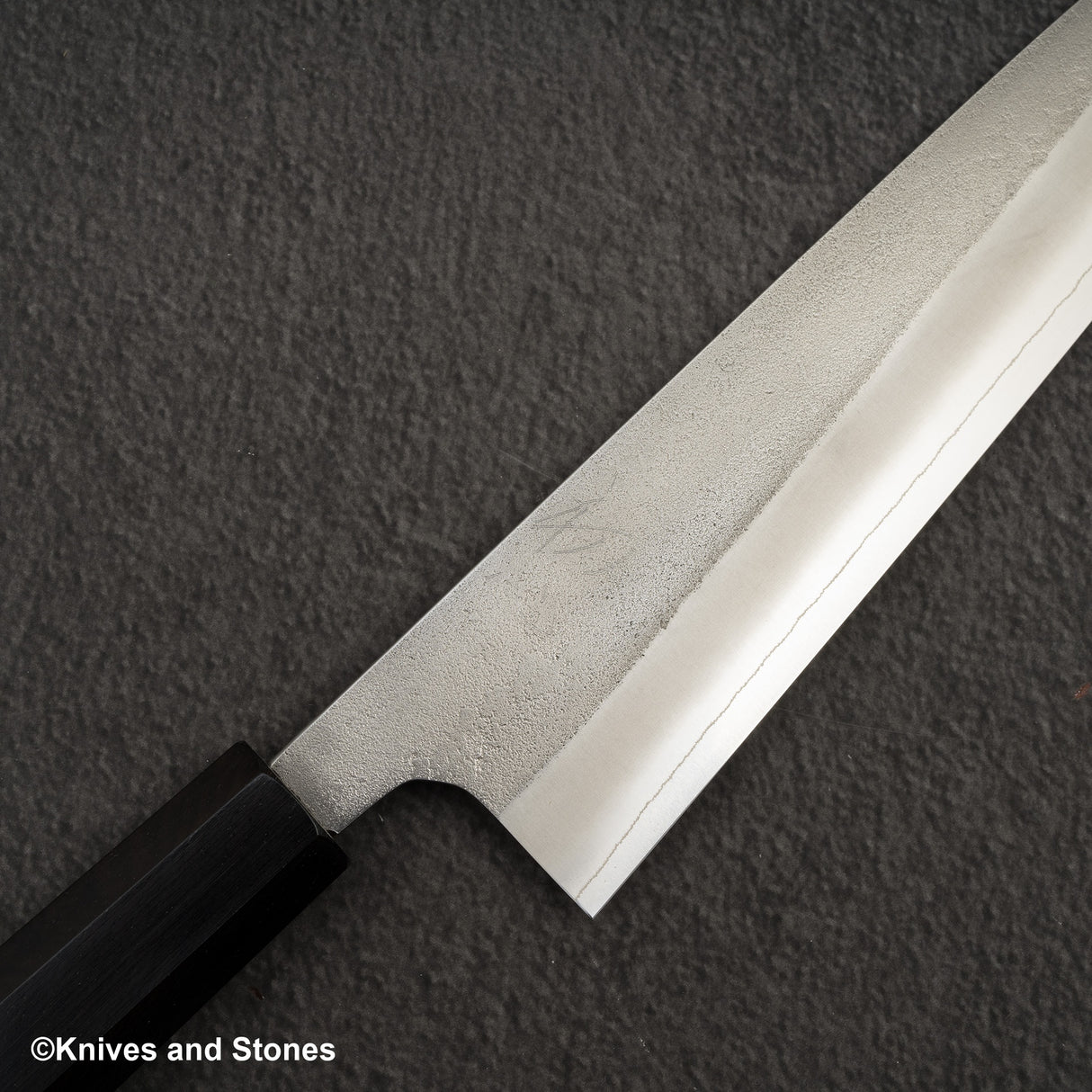 初心 x Yoshikane SKD Nashiji Gyuto 240mm 烏木手柄