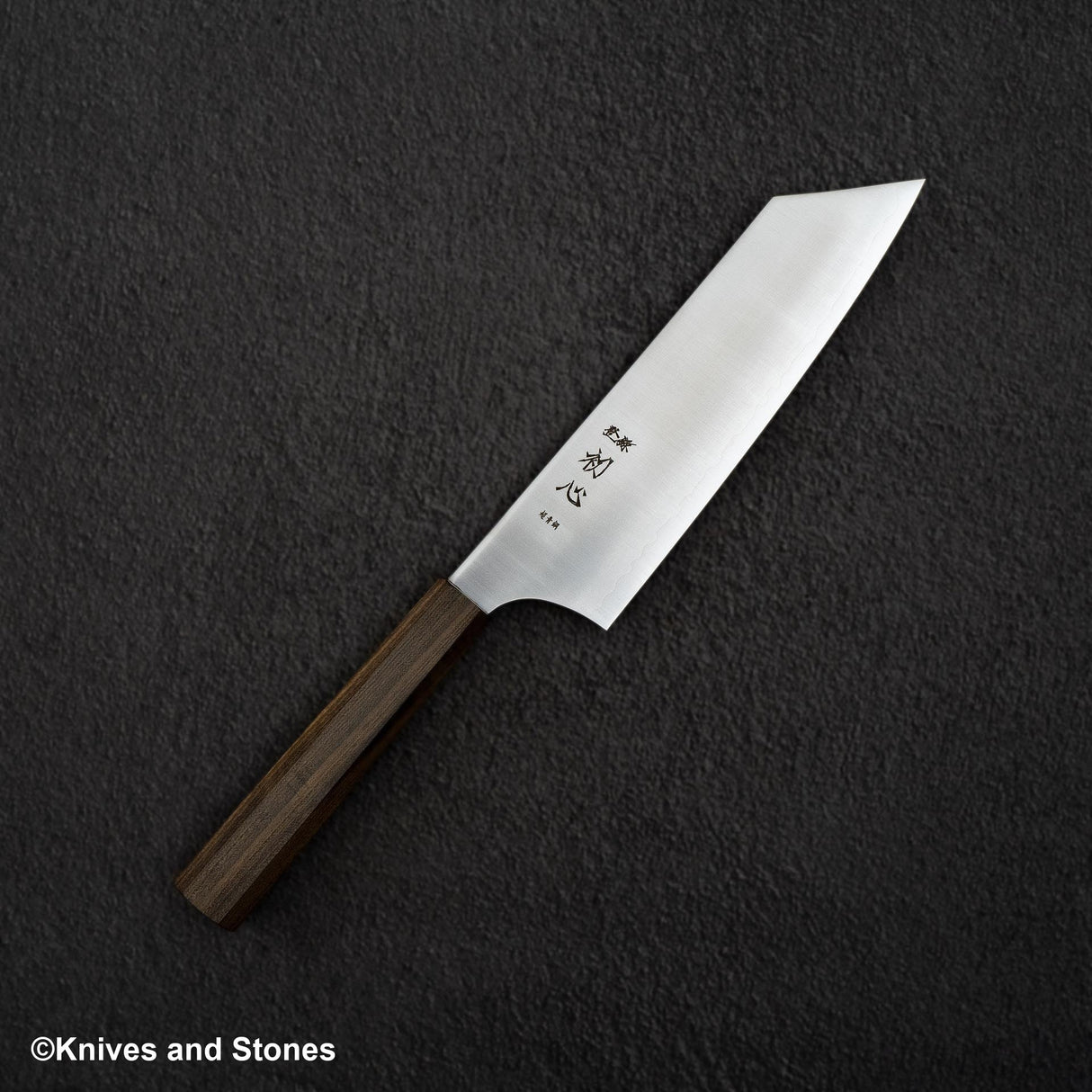 初心隼青神 Super Migaki Bunka 180mm 黑色 Chacate