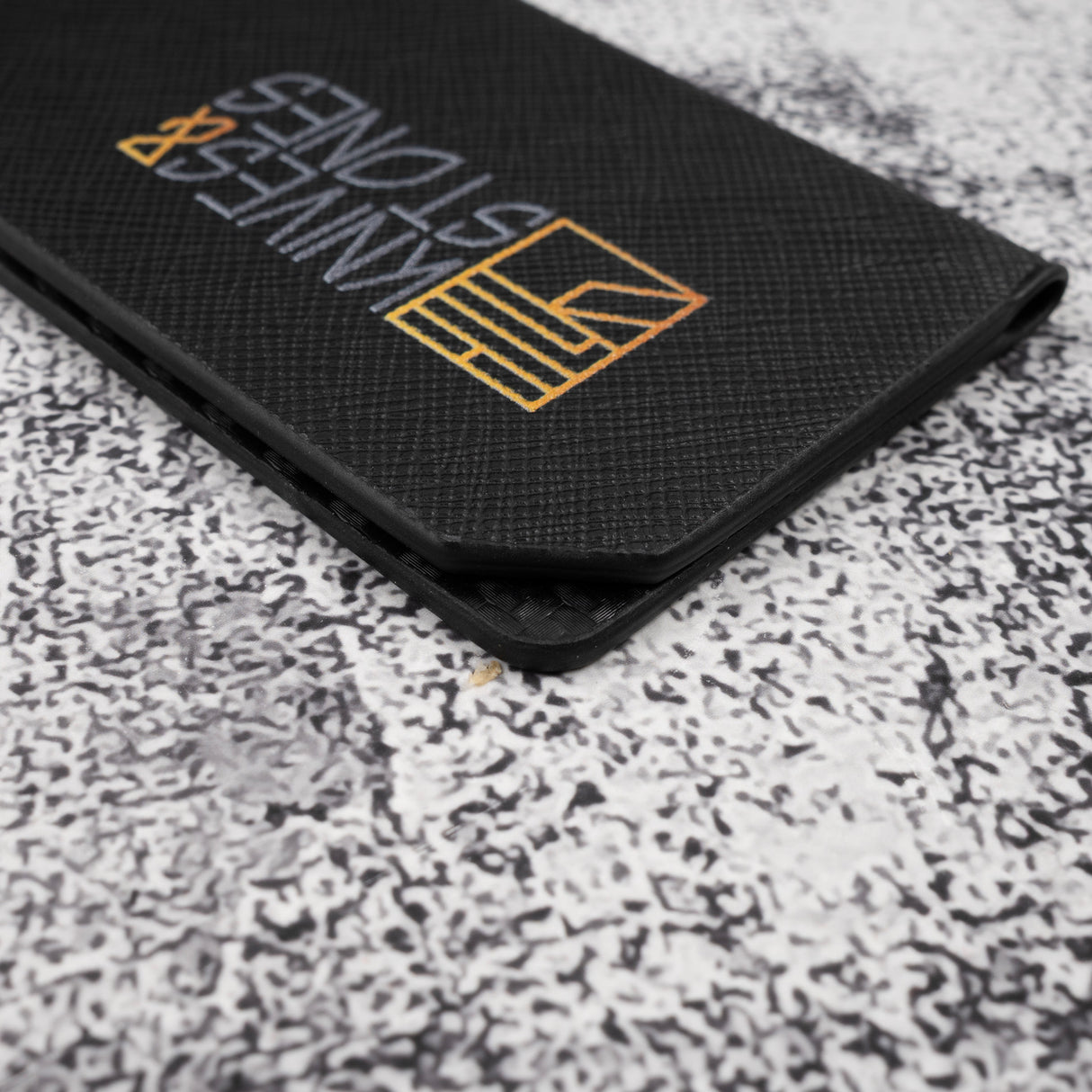 磁性刀護套,刀刃長度可達 20 厘米