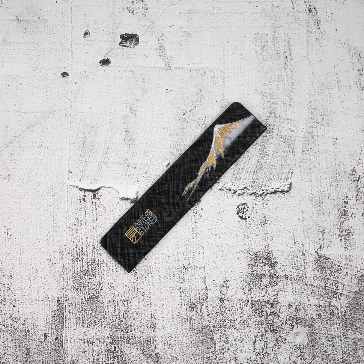 磁性刀護套,刀刃長度可達 17 厘米