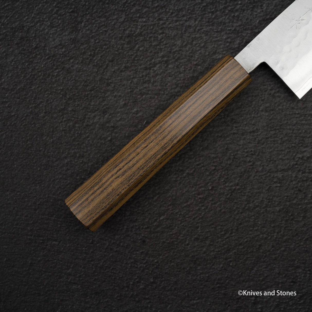 Masutani VG1 Tsuchime Santoku 180mm 黑色 Chacate 手柄