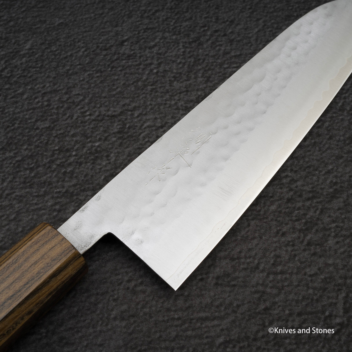 Masutani VG1 Tsuchime Santoku 180mm 黑色 Chacate 手柄
