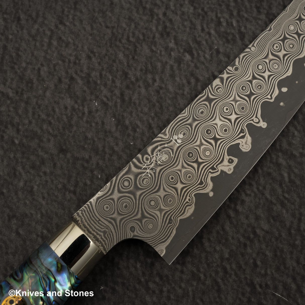 Nigara Anmon (暗紋) SG2 雨滴大馬士革 K 尖 Petty 150 毫米珍珠母鑲嵌手柄