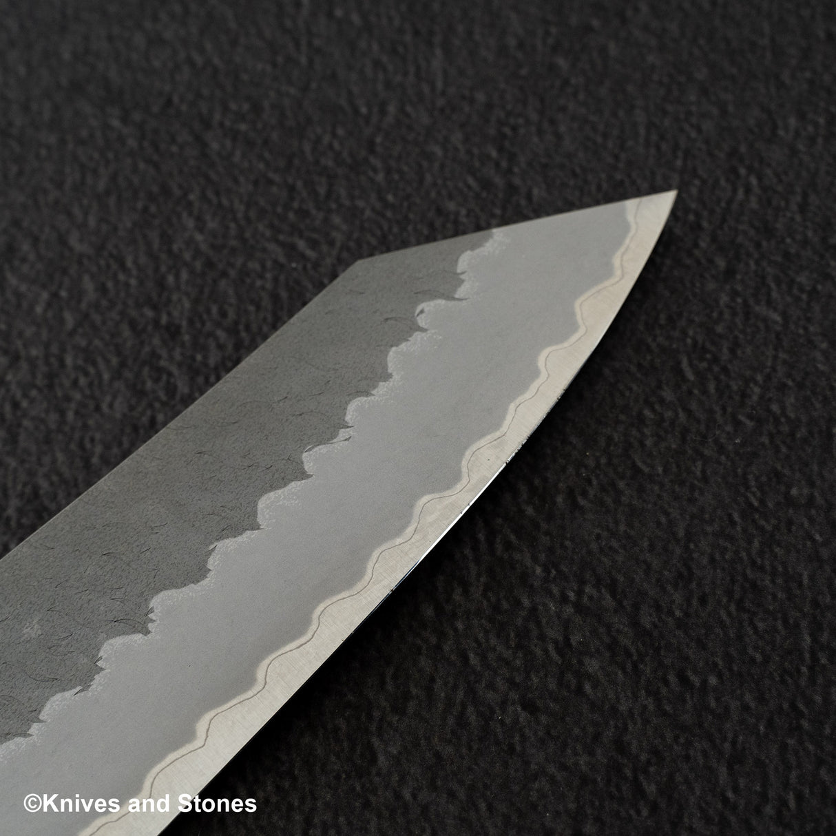Nigara Aogami(藍色)超級霧面 Migaki Tsuchime 成品 Bunka 180mm 黑色 Chacate