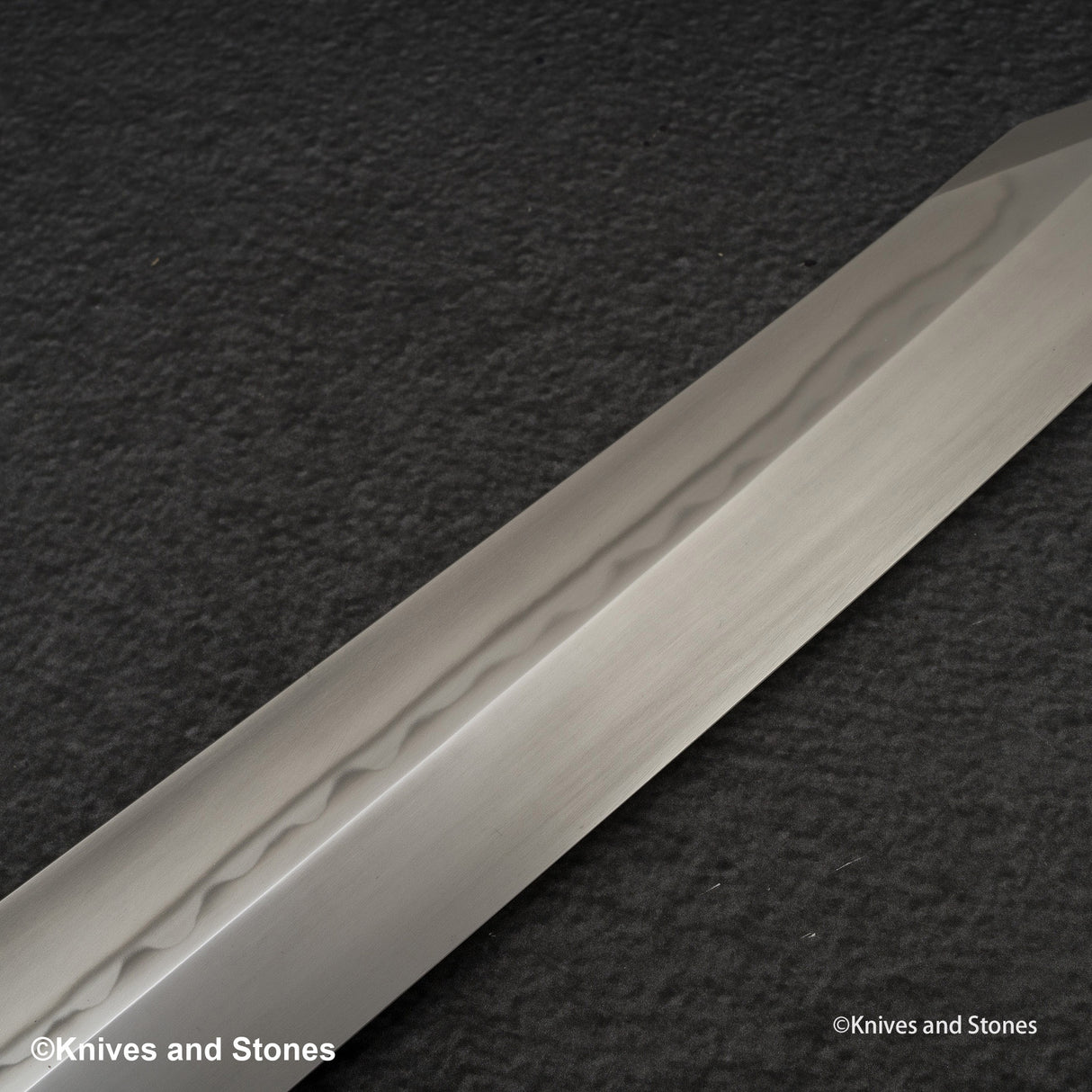 Nigara Blue 2 Honyaki Dual Hamon 柳葉切助 300mm