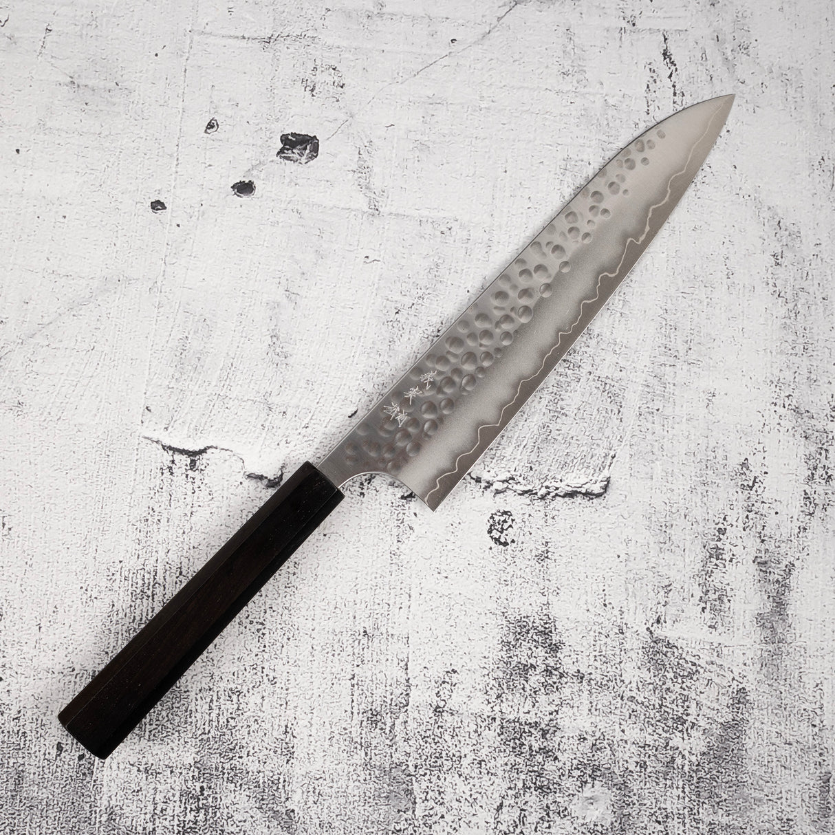 加藤義實鍛造銀三槌目牛刀 210mm