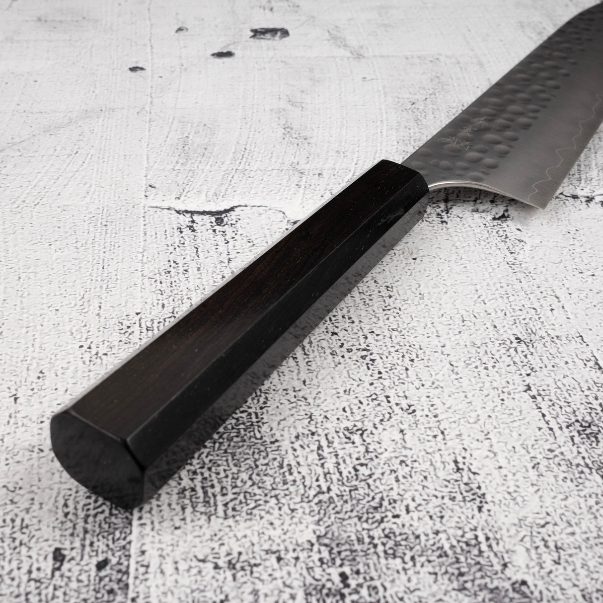 加藤義實鍛造銀三槌目牛刀 210mm