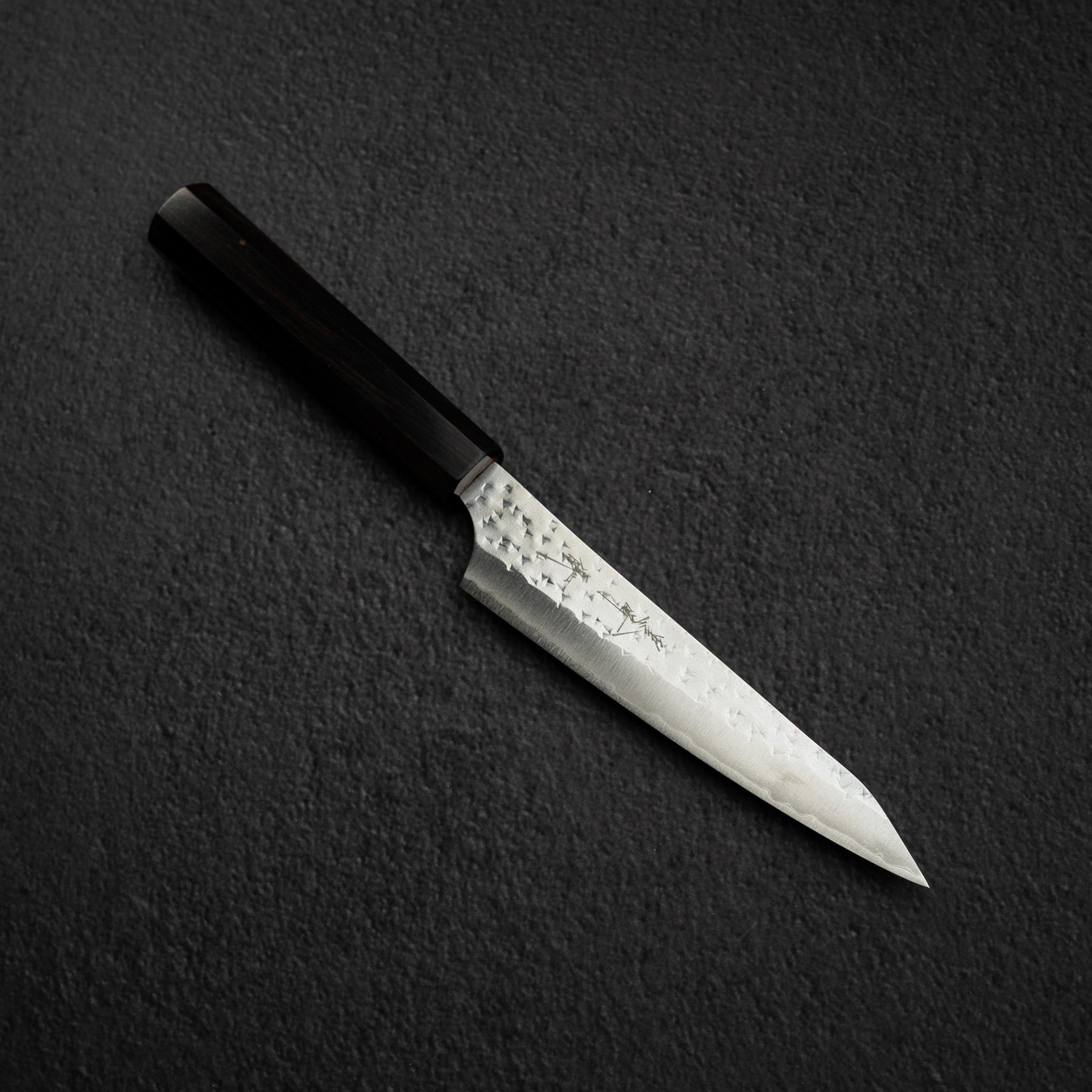 黑﨑打刃物— 武生, Japan | 極致性能，獨特鎚目紋路。 | SG2鋼、超級青