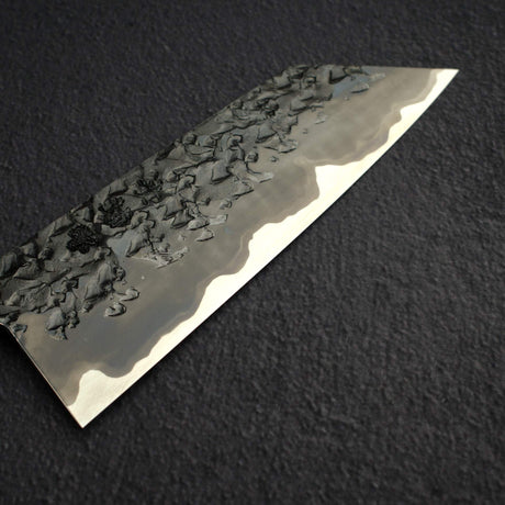 Kisuke x Xinguo Blue 1 槌目 Bunka 180mm，附磁吸護套與漆塗握柄