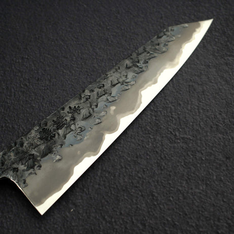 Kisuke x Xinguo Blue 1 槌目 K 型尖端牛刀 210mm，附刀鞘與漆塗握柄