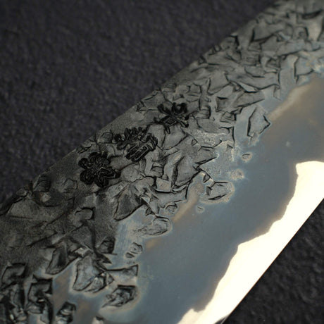 Kisuke x Xinguo Blue 1 槌目牛刀 240mm，附磁吸護套與漆塗握柄