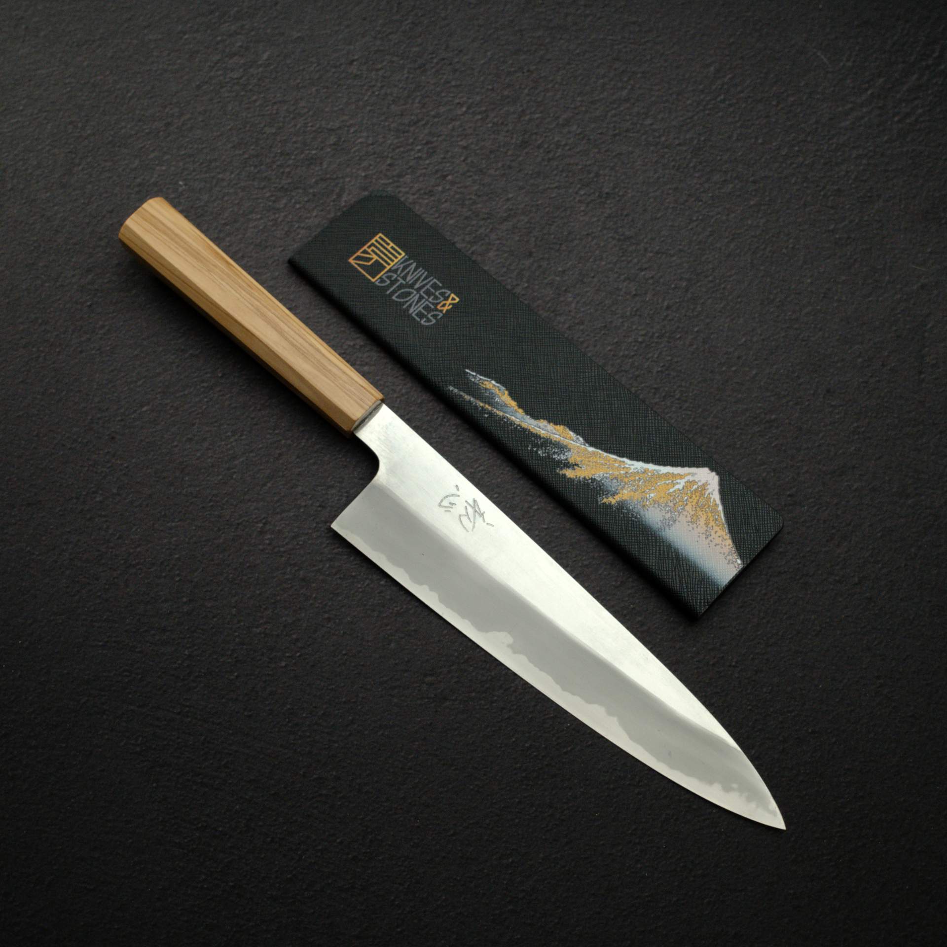 牛刀— Japanese Kitchen Knife Profile (主廚刀) | Knives and Stones
