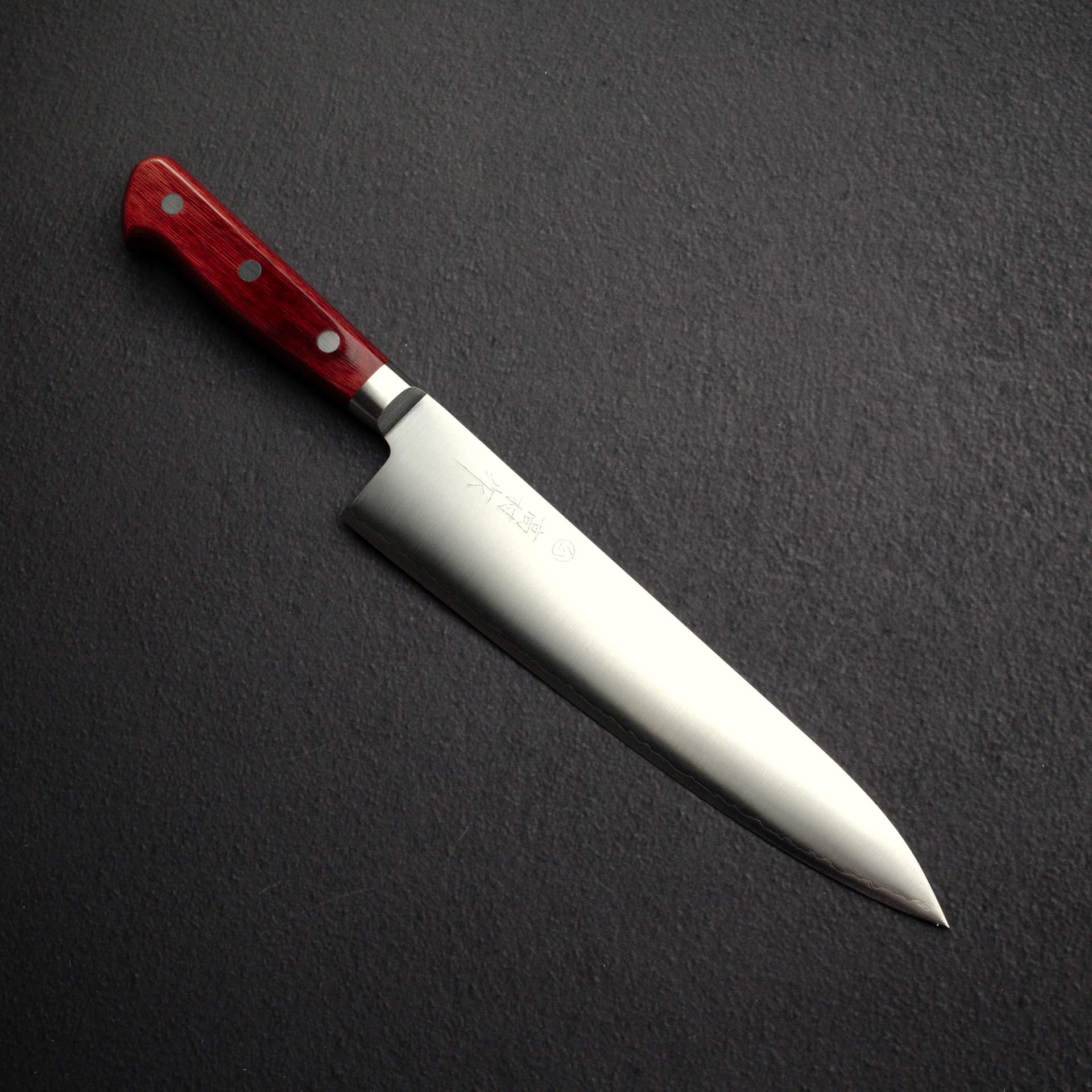 牛刀— Japanese Kitchen Knife Profile (主廚刀) | Knives and Stones