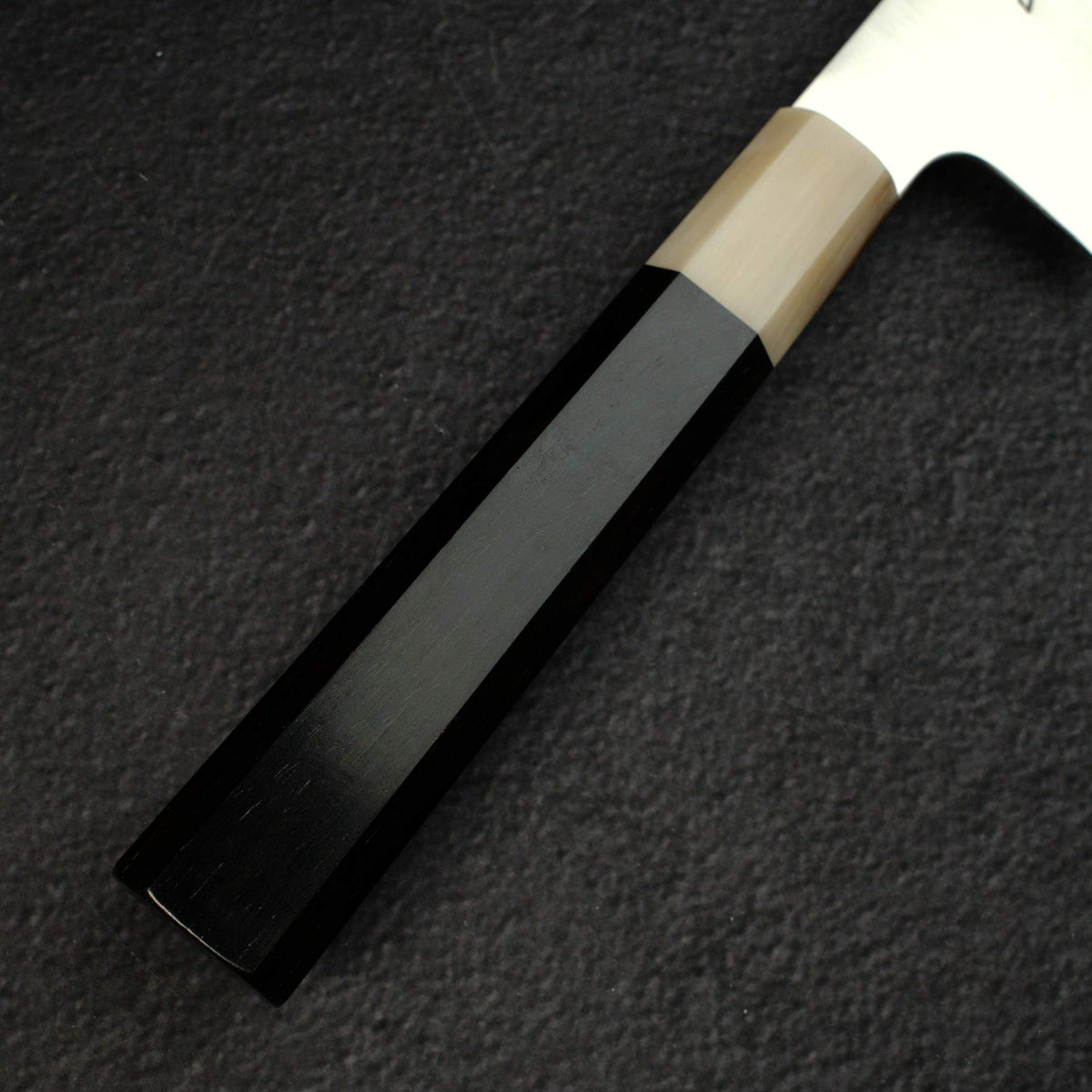 佑成 SG2 髮絲紋 切付牛刀 240mm，黑檀木手柄搭配 金髮/大理石紋 口金