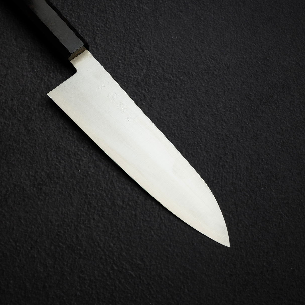 Hatsukokoro Hayabusa Ginsan Santoku 180mm Ebony