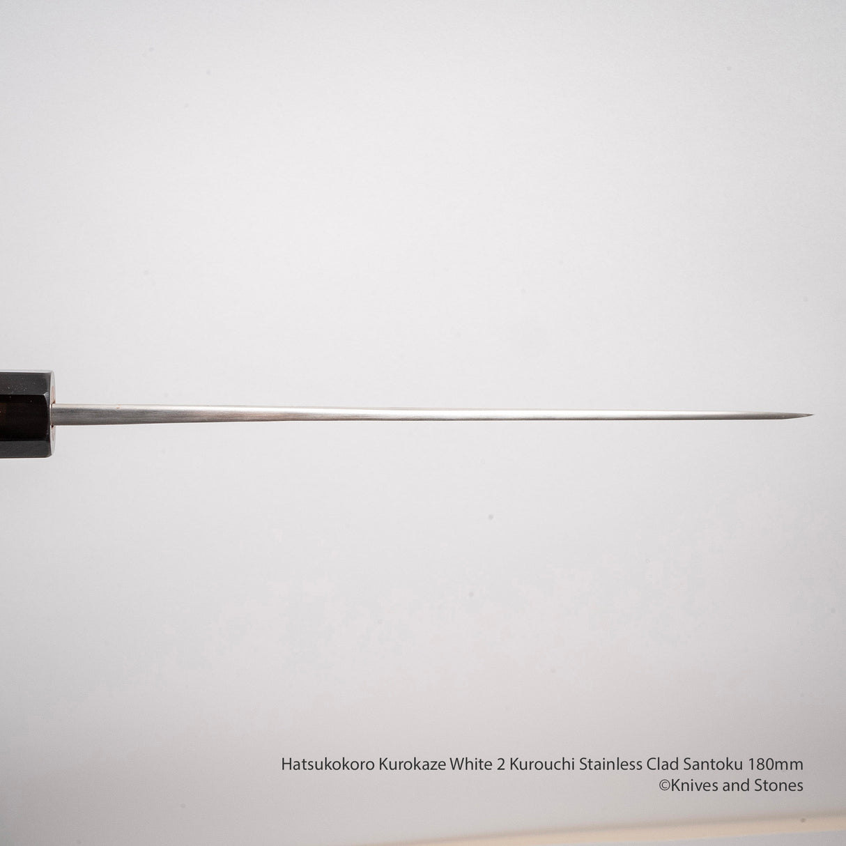 Hatsukokoro 黑風 白 2 黑內不鏽鋼包覆三德 180mm