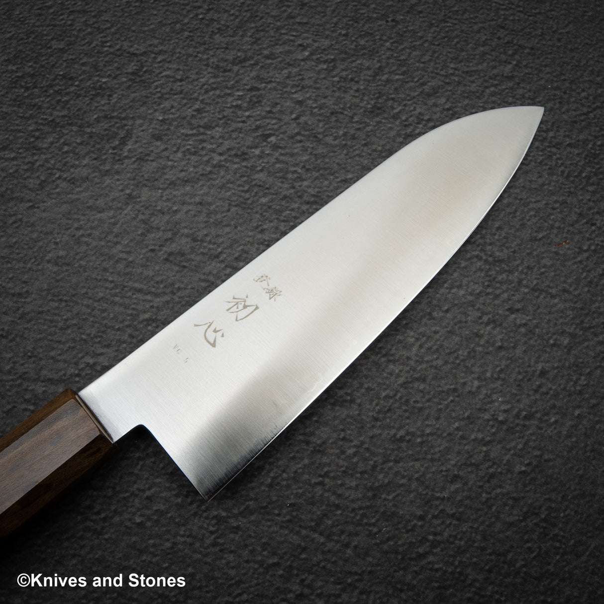 初心 VG5 隼 三德 180mm 黑色 Chacate
