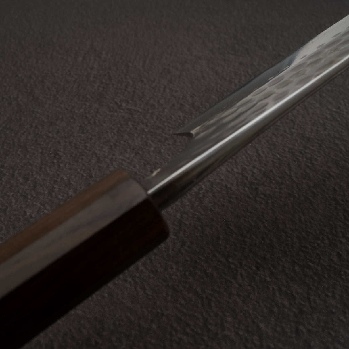 Katsushige Anryu Blue 2 Tsuchime 不鏽鋼複合牛刀 210mm 烏木手柄