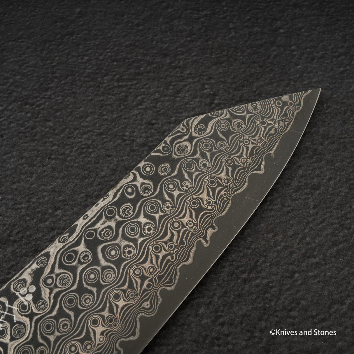 Nigara Anmon（暗紋）SG2 雨滴大馬士革文化 180 mm Brich Burl 手柄