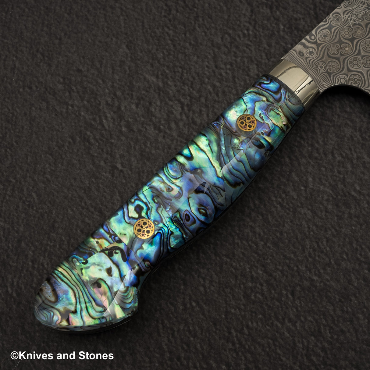 Nigara Anmon（暗紋）SG2 雨滴大馬士革 Gyuto 210 毫米珍珠母貝鑲嵌手柄