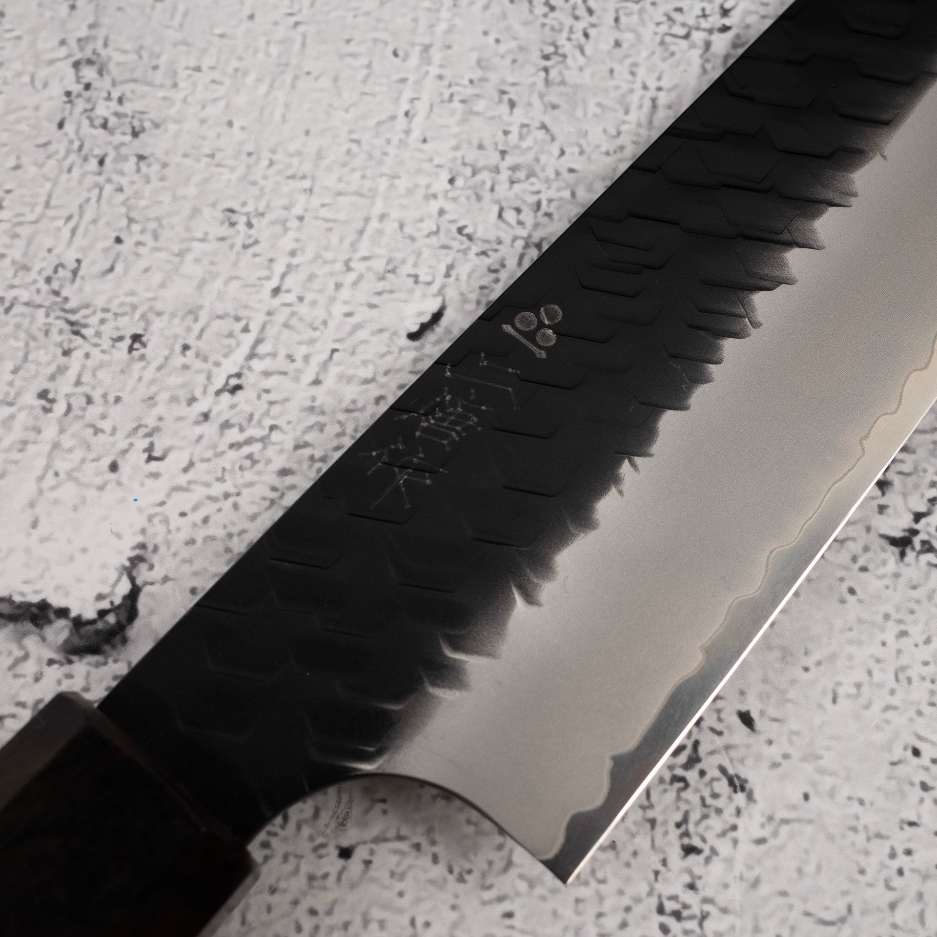 二唐SG2鋼/ SG2粉末高速鋼黑打鎚目筋引240mm 黑檀木柄– Knives and Stones