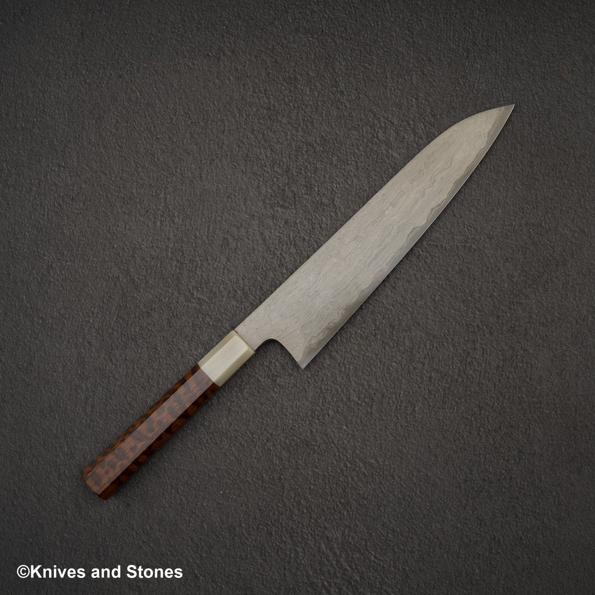 Nigara 特別藍 2 Gyuto 240 mm Wrongt 鐵包覆蛇木手柄
