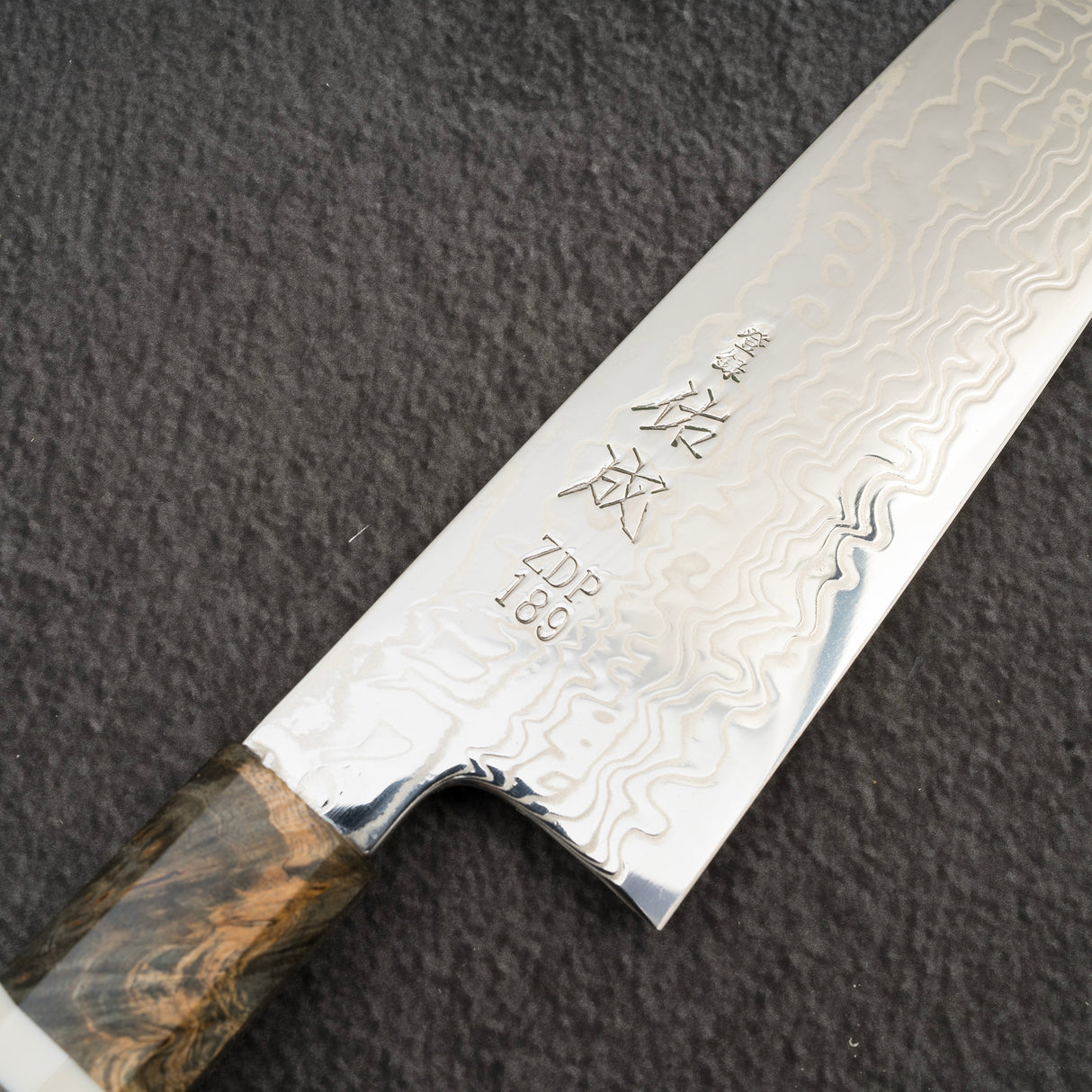 Sukenari ZDP-189 大馬士革牛刀 210 毫米樺木瘤柄
