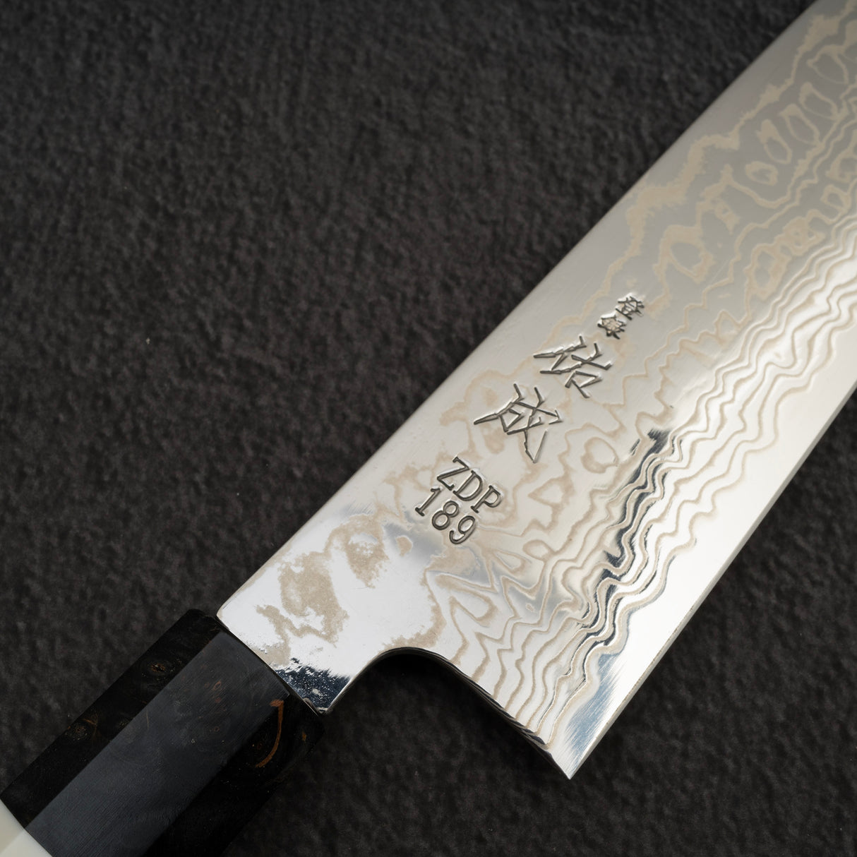 Sukenari ZDP-189 大馬士革牛刀 240 毫米樺木瘤柄
