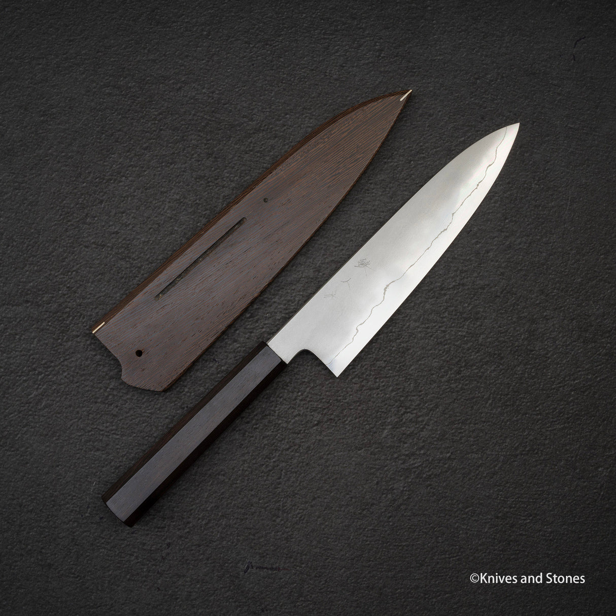 Tetsujin Blue 2 Kasumi Gyuto 210mm 烏木手柄