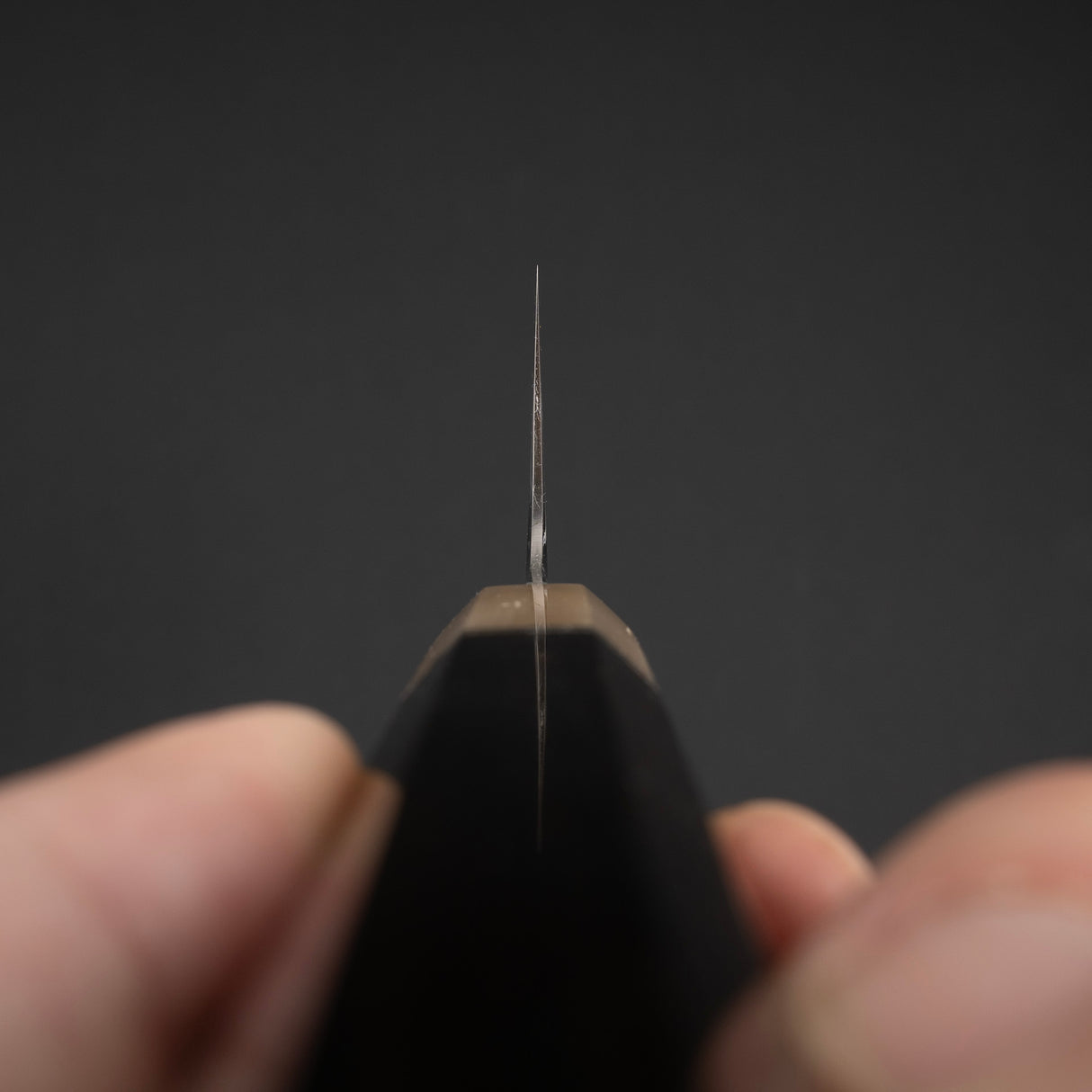 鐵人作銀三丹流線（金屬流）牛刀 210mm