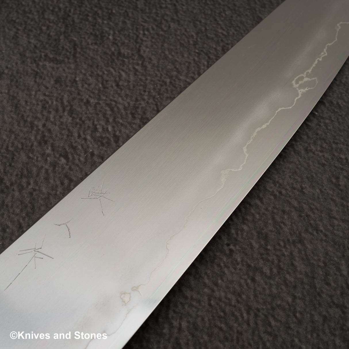 Tetsujin Ginsan Ukiba K-tip Gyuto 240mm 烏木手柄