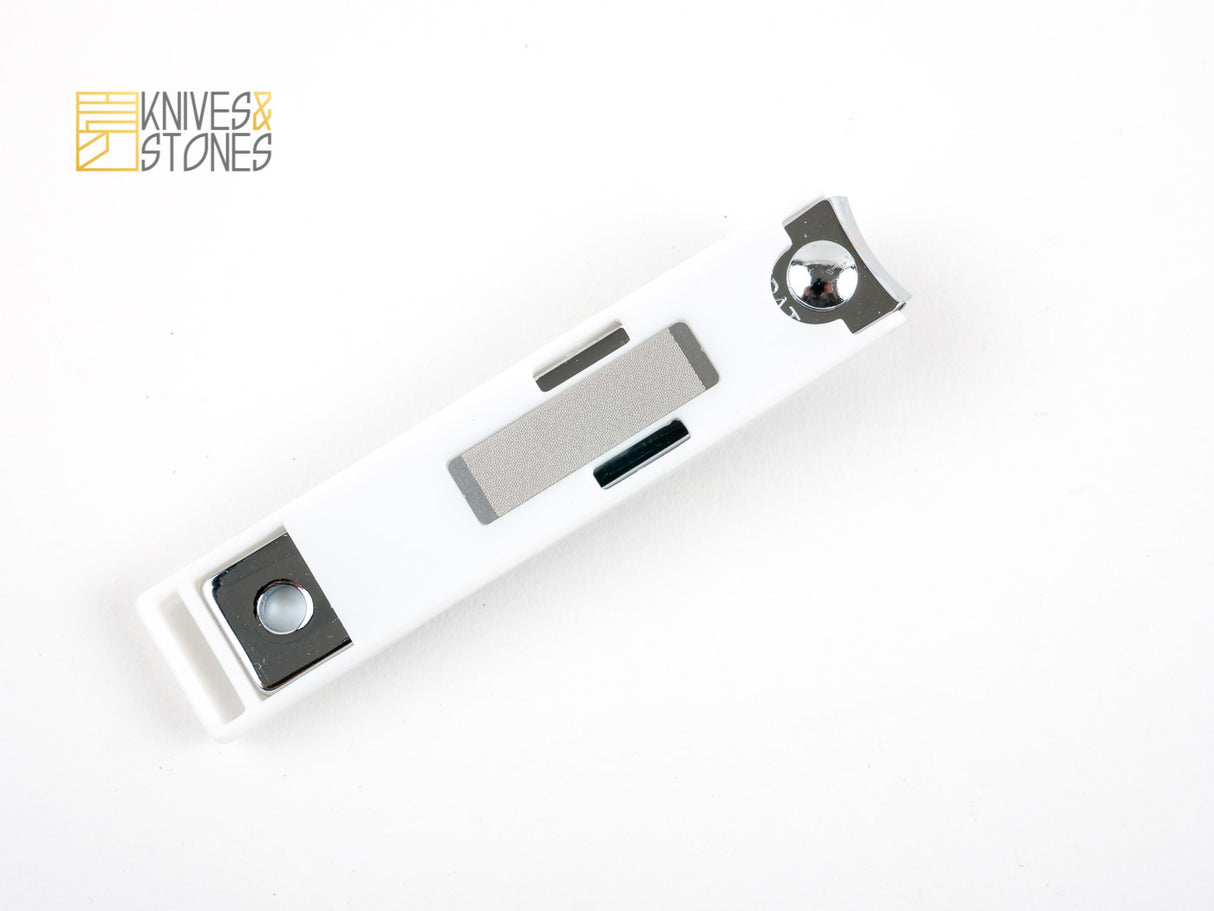 GreenBell Nail Clipper with Catcher (Medium Size) QQ-101